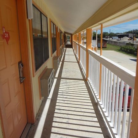 Antlers Inn Goliad المظهر الخارجي الصورة